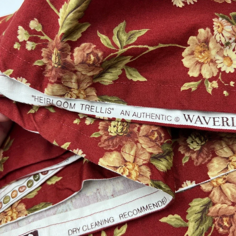Waverly Heirloom Trellis Red Floral Cotton Fabric Tablecloth 92x53 Cottagecore